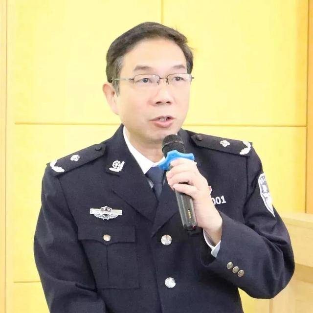 黄文墙<strong></p>
<p>okb发行价</strong>，任上被查