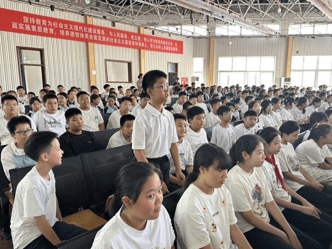 洛龙区开学第一堂法治课开讲啦<strong></p>
<p>shib币价格今日行情</strong>！