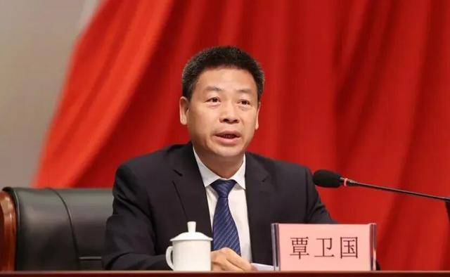 中央批准任省委常委后<strong></p>
<p>shib价格</strong>，他被免去副省长职务