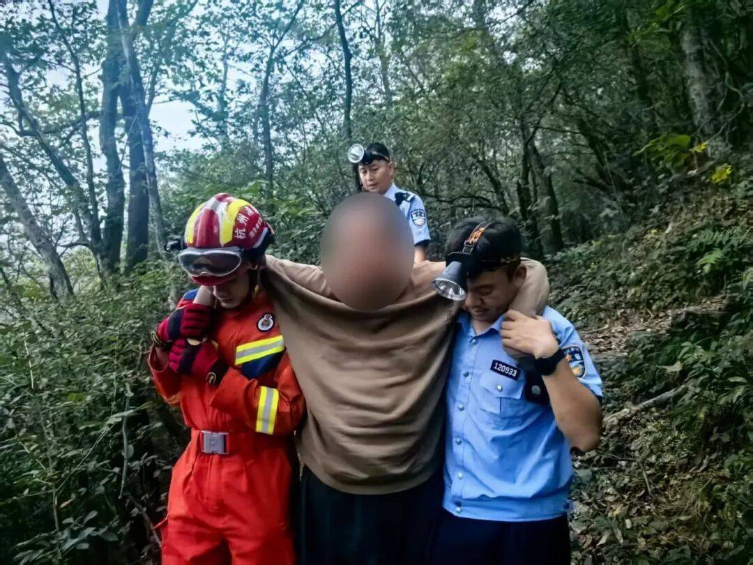 杭州一山脚下<strong></p>
<p>tp钱包官网下载</strong>,网约车司机报警!从清晨等到深夜,未等到乘客下山……紧急搜救!