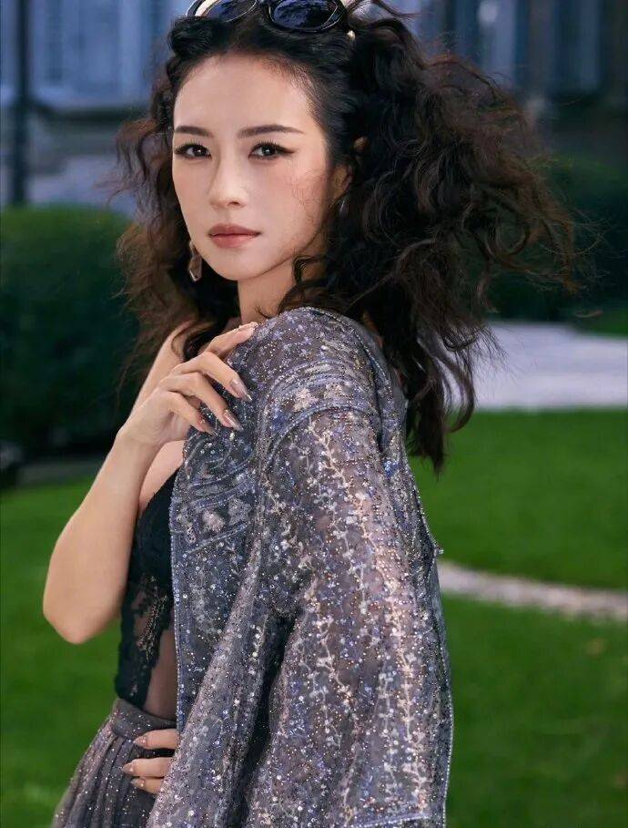 时装周上的女明星<strong></p>
<p>tp钱包官网下载</strong>,秋冬氛围感一键封顶!