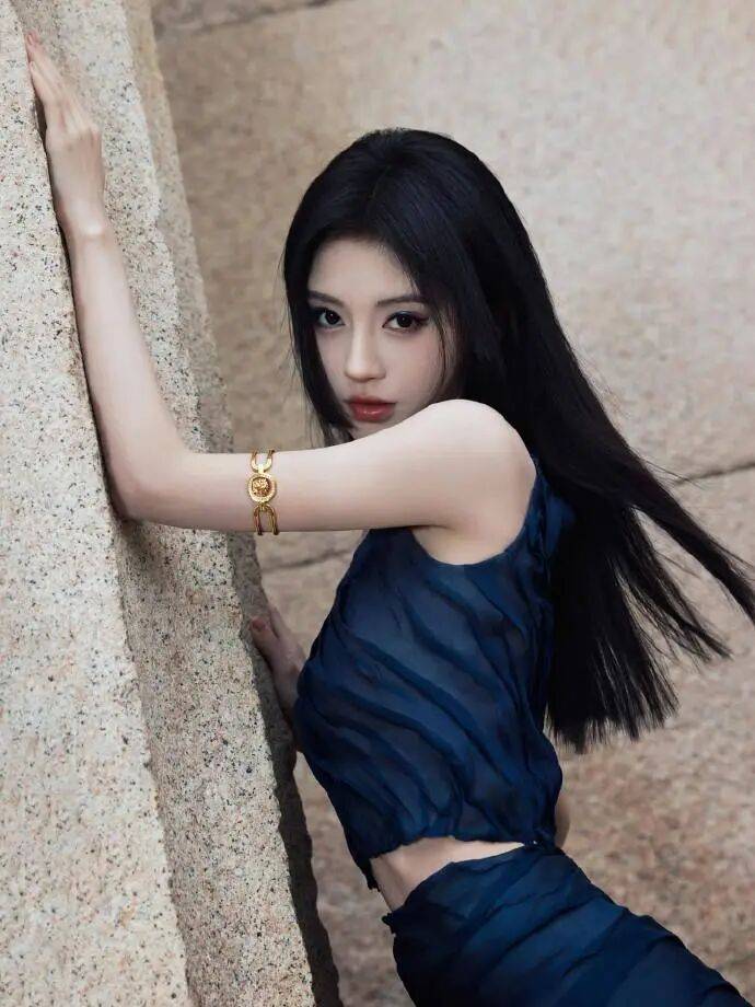 时装周上的女明星<strong></p>
<p>tp钱包官网下载</strong>,秋冬氛围感一键封顶!
