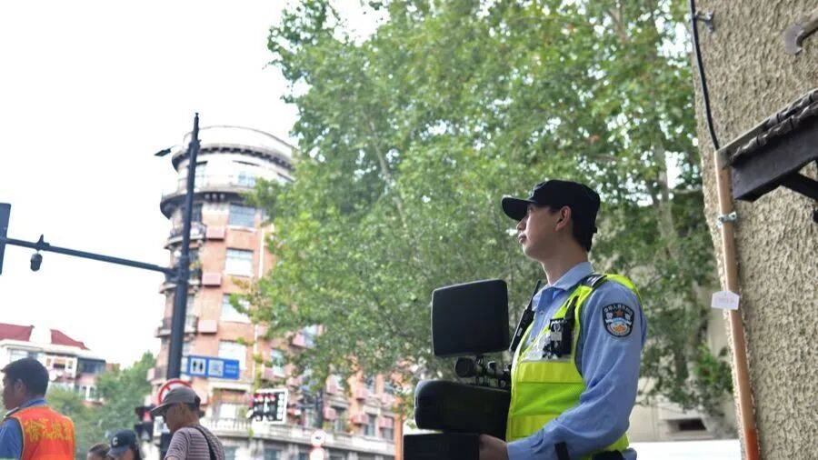 突然群发<strong></p>
<p>tp钱包最新版本下载</strong>！大批上海市民收到警方短信！全市爆火网红已被锁定...有爸爸因孩子违规被罚款