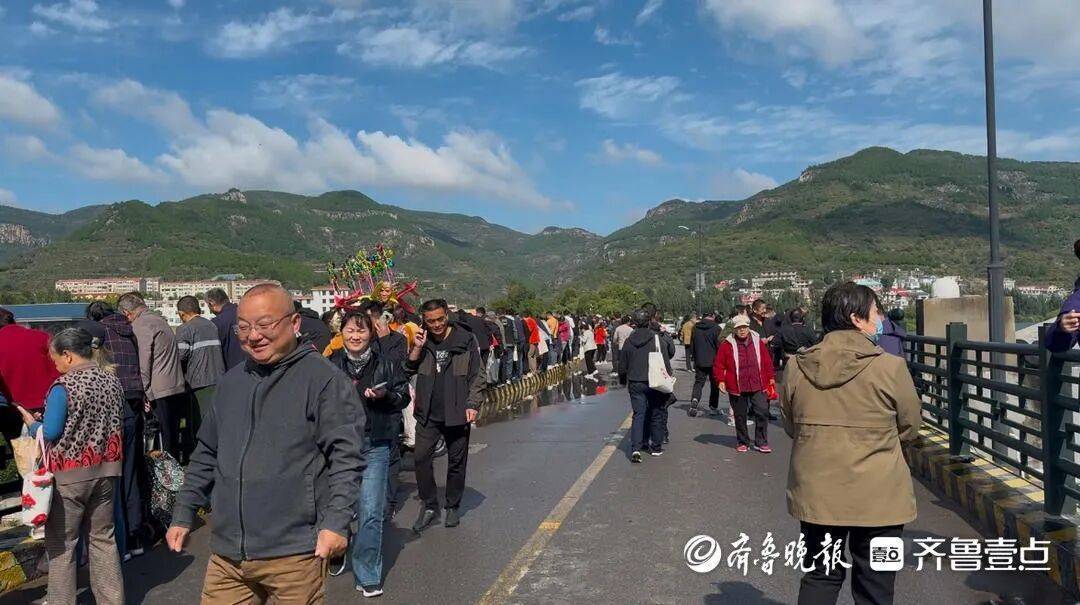 “鱼多得数不过来<strong></p>
<p>tp钱包怎么下载</strong>,一网子下去能捞好几条”济南锦绣川水库开闸放水,大量鲢鱼被冲出,工作人员:禁止捕捞!