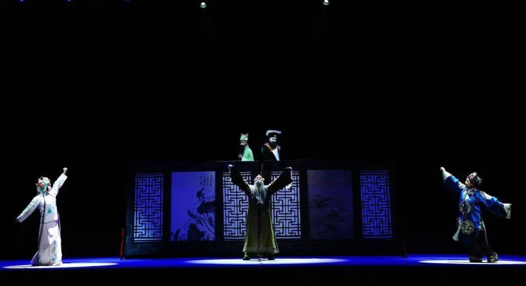 展现云南传统戏曲魅力<strong></p>
<p>tp钱包安卓版官方下载</strong>!玉溪作品《先生好茶》亮相全国舞台