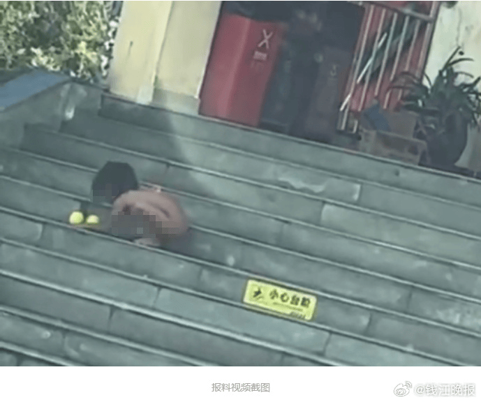 多方回应四川一高速服务区现“野人小孩”:有监护人陪伴<strong></p>
<p>tp钱包在国内合法吗</strong>,大山里长大的,从小就这样教育,没有违法犯罪情况