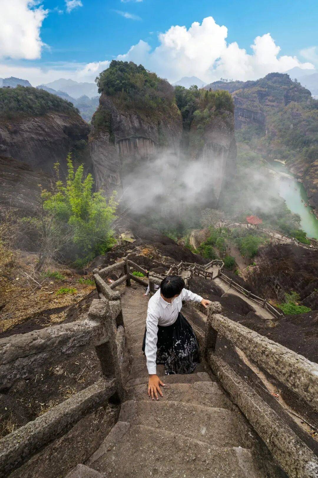 为什么年轻人迷上了爬山？ | 秋高气爽<strong></p>
<p>tp钱包app下载安装</strong>，是时候出发了→