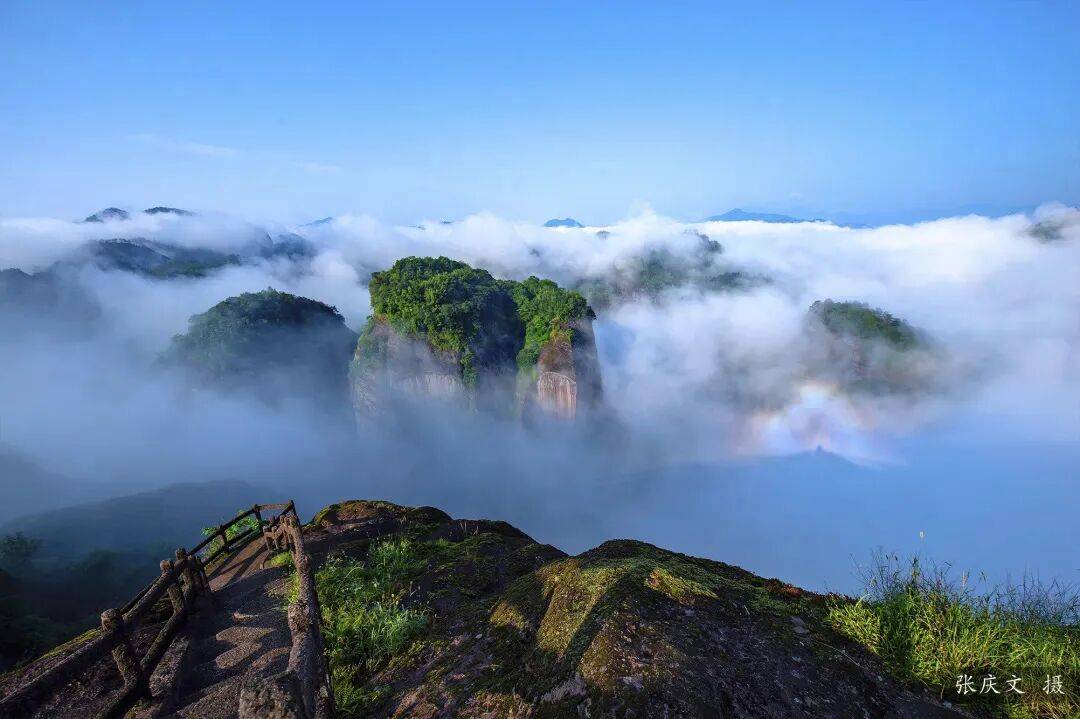 为什么年轻人迷上了爬山？ | 秋高气爽<strong></p>
<p>tp钱包app下载安装</strong>，是时候出发了→