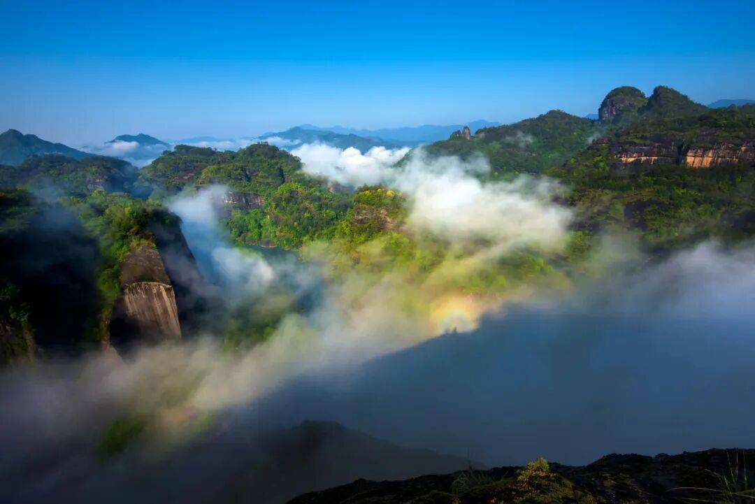 为什么年轻人迷上了爬山？ | 秋高气爽<strong></p>
<p>tp钱包app下载安装</strong>，是时候出发了→