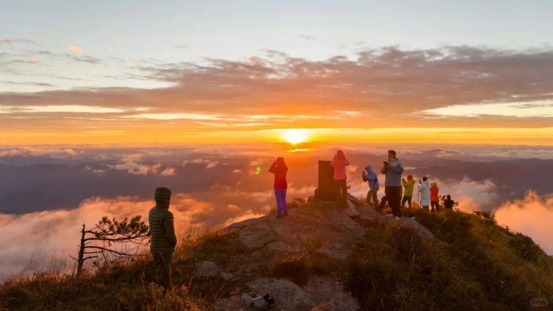 为什么年轻人迷上了爬山？ | 秋高气爽<strong></p>
<p>tp钱包app下载安装</strong>，是时候出发了→