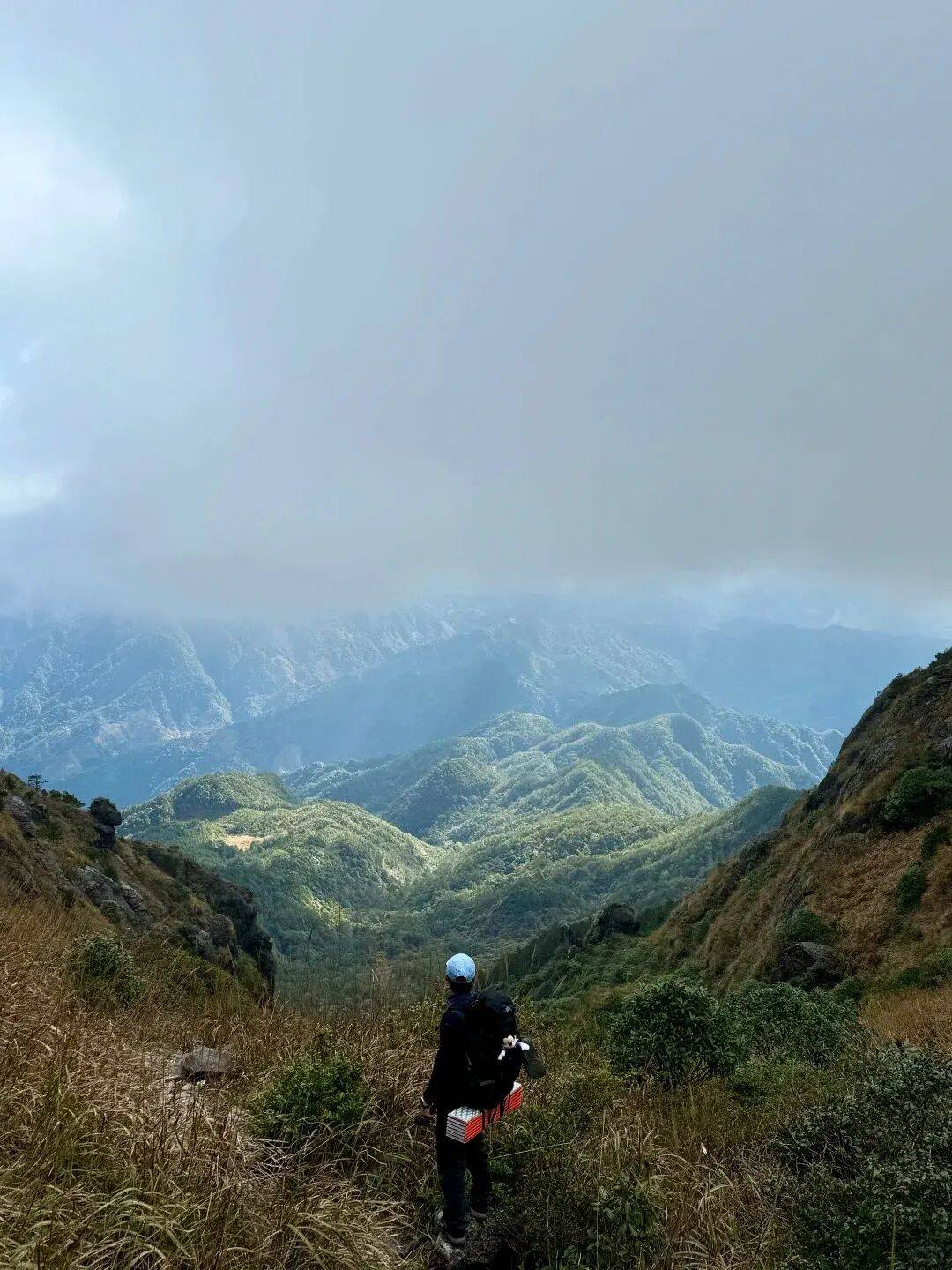 为什么年轻人迷上了爬山？ | 秋高气爽<strong></p>
<p>tp钱包app下载安装</strong>，是时候出发了→