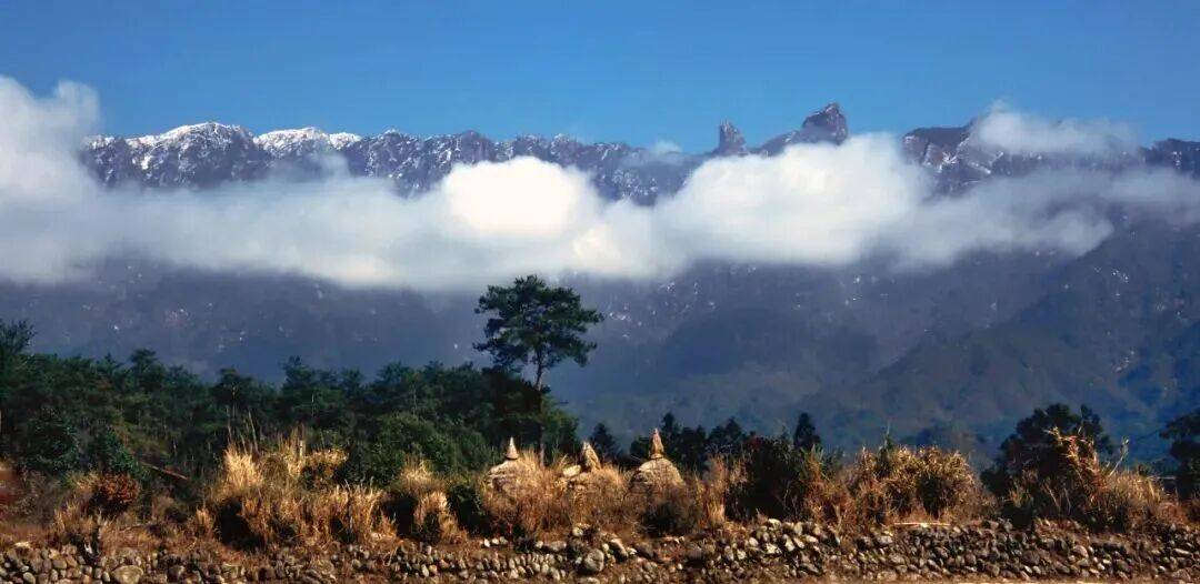 为什么年轻人迷上了爬山？ | 秋高气爽<strong></p>
<p>tp钱包app下载安装</strong>，是时候出发了→