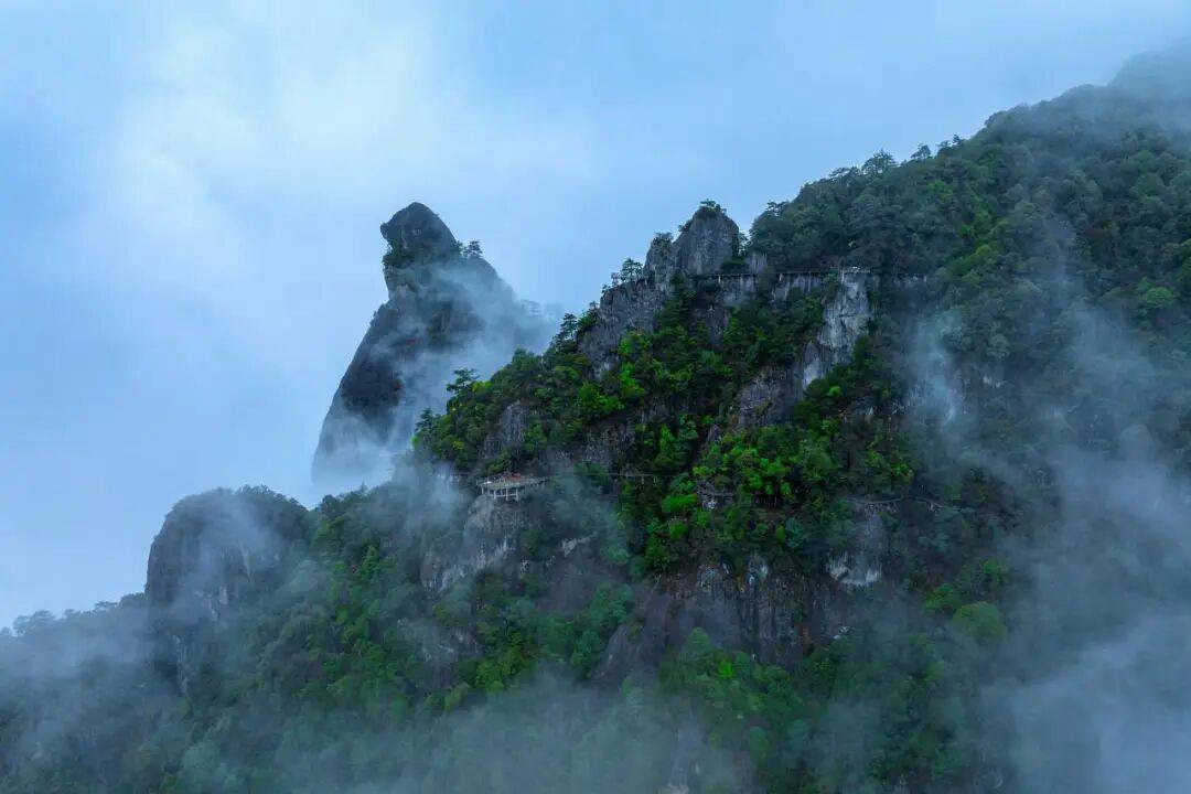 为什么年轻人迷上了爬山？ | 秋高气爽<strong></p>
<p>tp钱包app下载安装</strong>，是时候出发了→