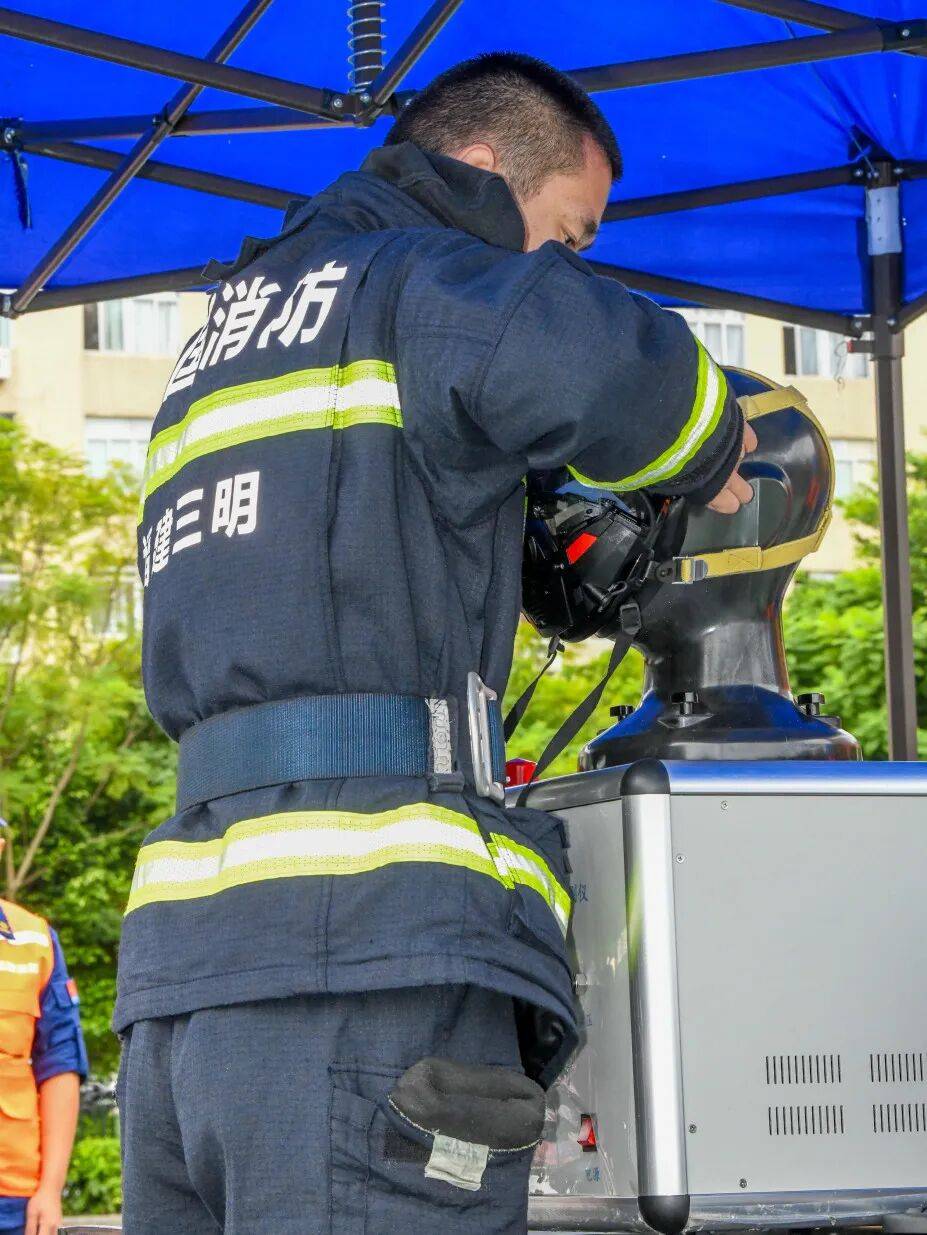 燃动赛场<strong></p>
<p>trx app最新版本</strong>!三明消防激战 2025全省岗位练兵“龙虎榜”比武