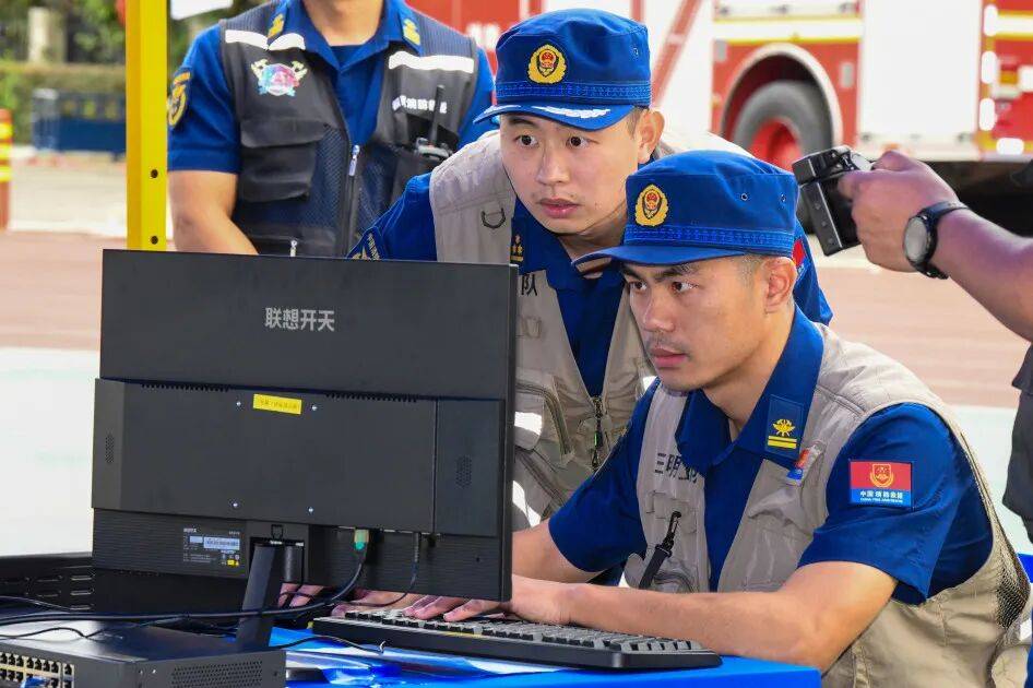 燃动赛场<strong></p>
<p>trx app最新版本</strong>!三明消防激战 2025全省岗位练兵“龙虎榜”比武