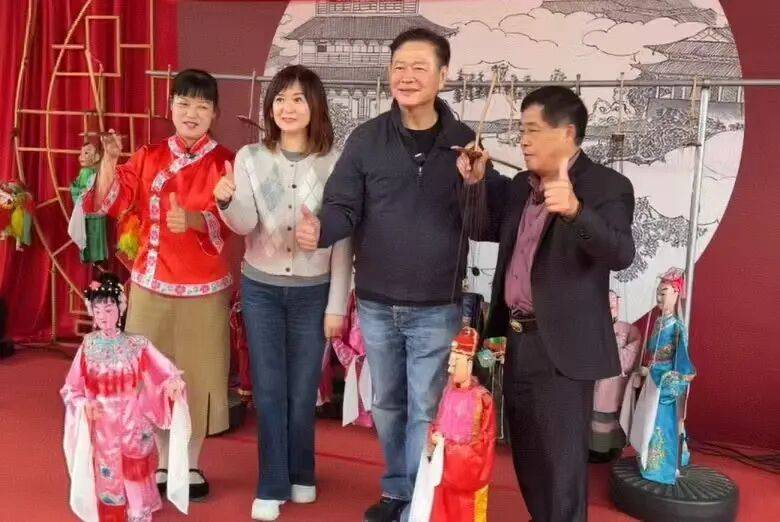 台湾人<strong></p>
<p>trx</strong>，难道不是中国人？