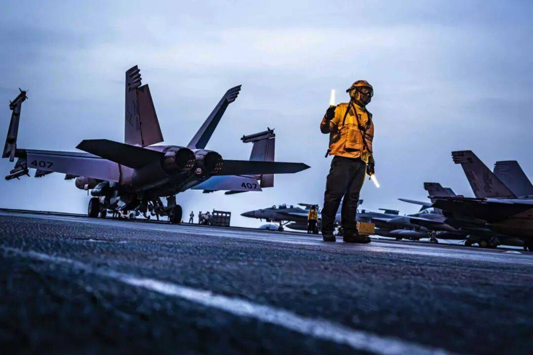 美海军在南海连摔两架飞机<strong></p>
<p>usdt</strong>,因电磁攻击?中国军号发文