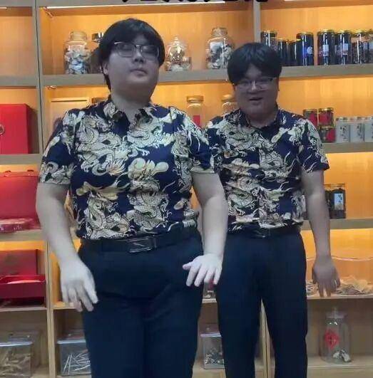 “史上最相似夫妻”被网友建议查下DNA<strong></p>
<p>usdt交易平台</strong>,当事人:刚认识时不像,后来越长越像