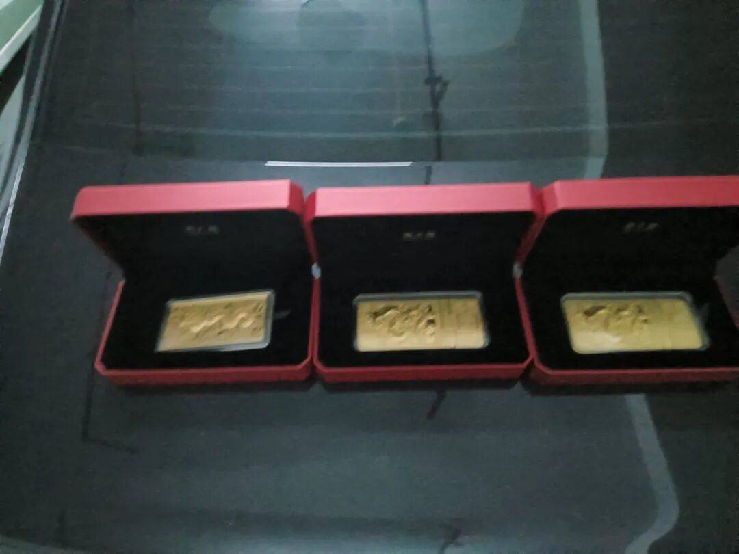 股市套现170万元后<strong></p>
<p>usdt钱包下载</strong>,杭州男子豪购300克金条!老板当场报警……