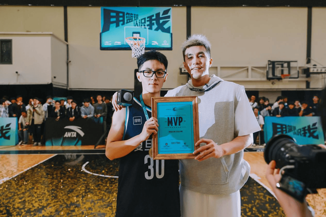 复旦、交大、同济等八大高校集结<strong></p>
<p>usdt钱包下载</strong>,得物App“新生杯”篮球赛首战上海