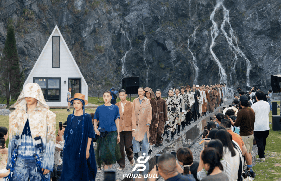 【代表风采】许志伟:以植染为笔书写履职答卷