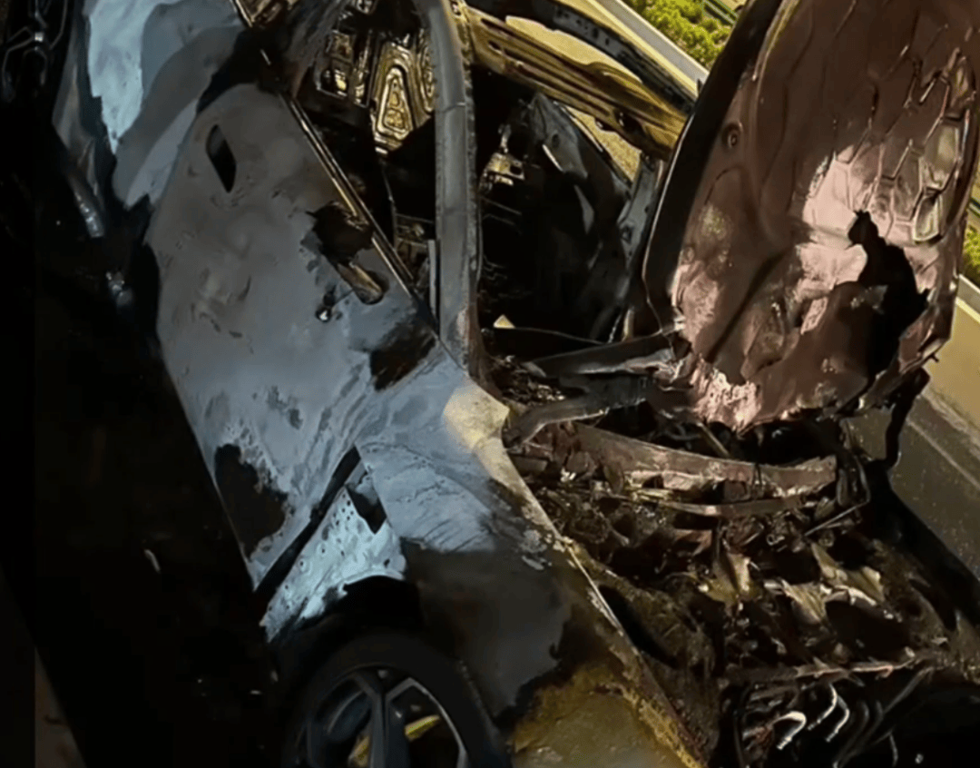 一小米SU7事故后突然起火<strong></p>
<p>usdt今日价格</strong>,知情人:刚到维修店下拖车就自燃了,烧了二三十分钟