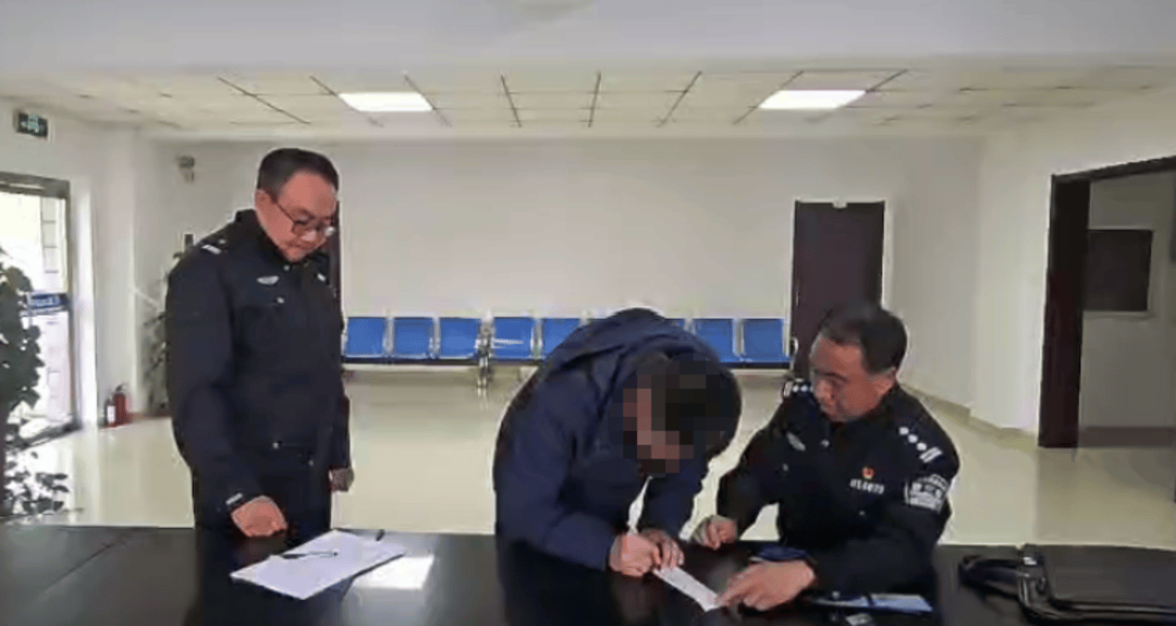 8人穿“警服”为婚礼开路？后续来了<strong></p>
<p>usdt查询</strong>！