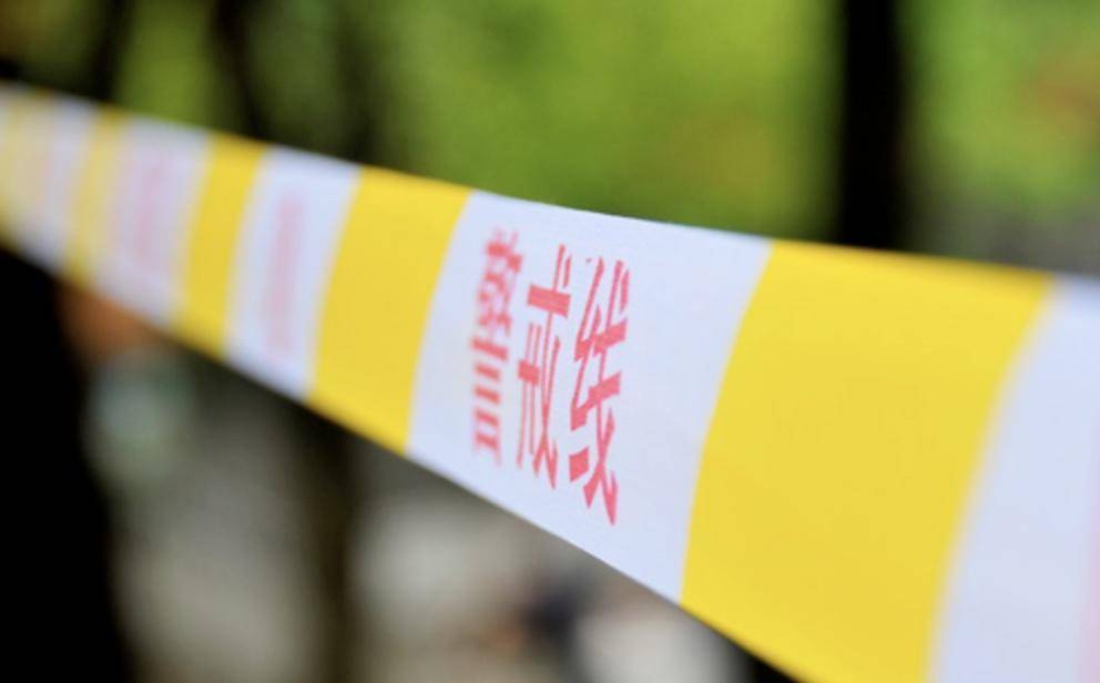 情侣吵架后<strong></p>
<p>usdt浏览器</strong>,女方受言语刺激跳车身亡 男方被判过失致人死亡罪,一审获刑两年半