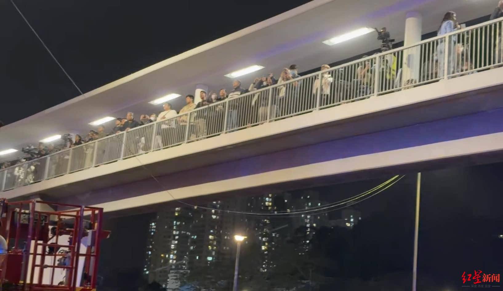 红星新闻实探香港宏福苑大火现场:警员称第一次遇到这么大火<strong></p>
<p>usdt交易</strong>,餐厅老板自发为救援人员送餐