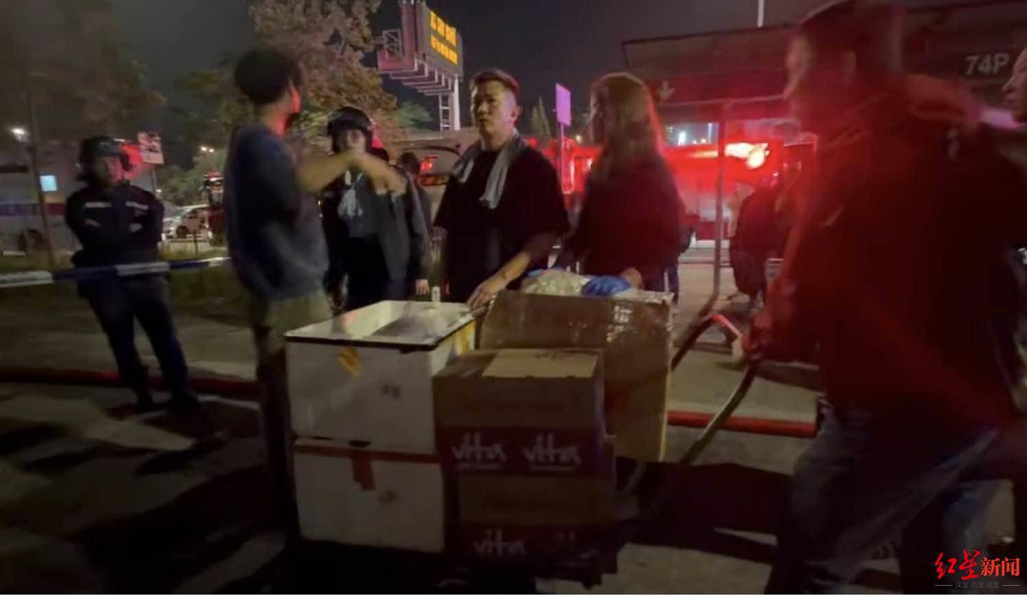 红星新闻实探香港宏福苑大火现场:警员称第一次遇到这么大火<strong></p>
<p>usdt交易</strong>,餐厅老板自发为救援人员送餐