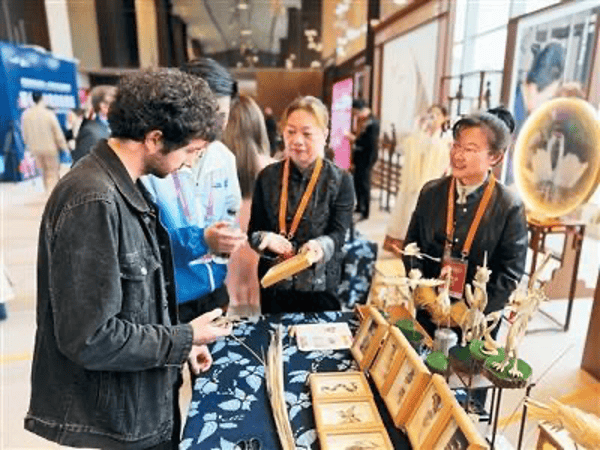 马克龙一路追着它俩<strong></p>
<p>usdt支付</strong>,抢先一步要访华!