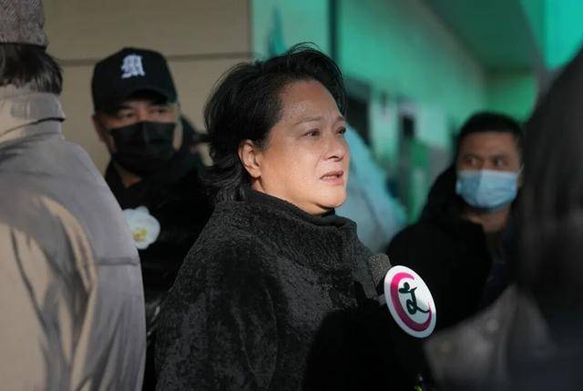 何晴之子追思：妈妈很喜欢雪<strong></p>
<p>比特儿下载</strong>，北京这场雪好像是为她而下