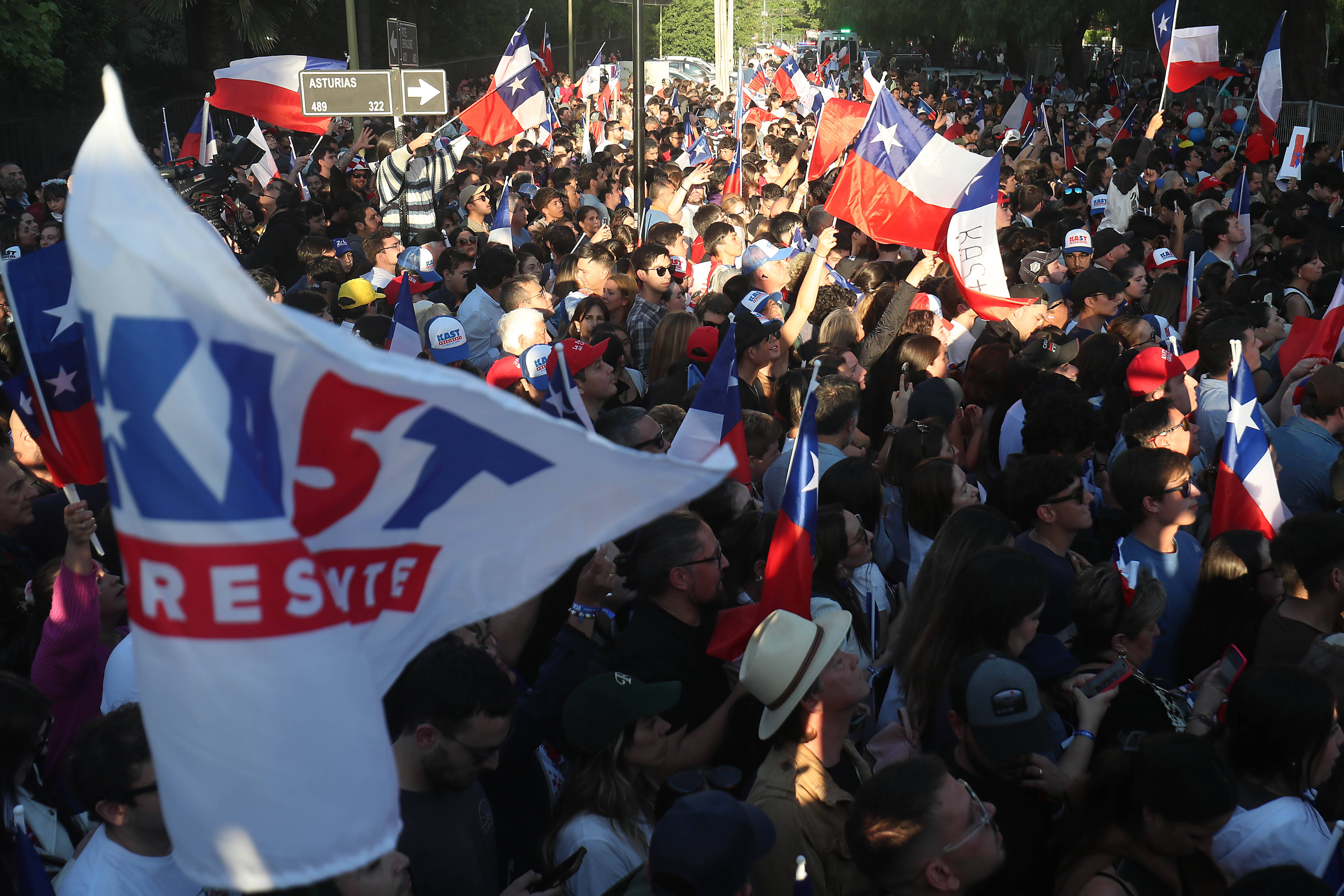 智利选出了新总统<strong></p>
<p>比特儿下载</strong>，他是谁？