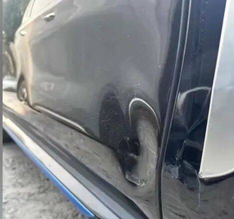 小区地库里出车祸<strong></p>
<p>比特儿海外</strong>，女子惊呆了：对方竟然不是人！更糟心的是...