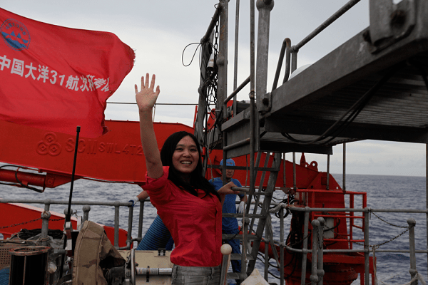 突然爆火！浙大女博士一个月涨粉超50万<strong></p>
<p>比特儿网站</strong>，“我是过了把瘾”！网友：丝滑入脑……