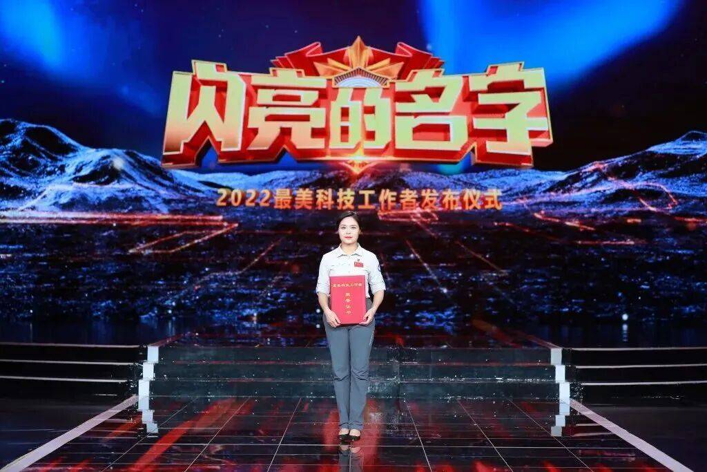 突然爆火！浙大女博士一个月涨粉超50万<strong></p>
<p>比特儿网站</strong>，“我是过了把瘾”！网友：丝滑入脑……